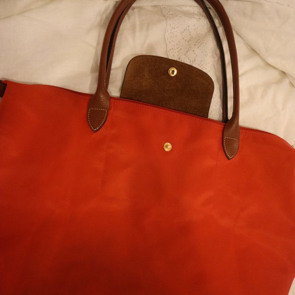 🌴Longchamp Le Pliage in Orange (Used, Authentic!)